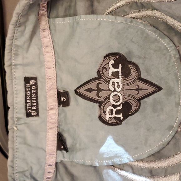 ROAR: Embroidered and Embellished Button Down Shirt - Size small - Picture 7 of 7